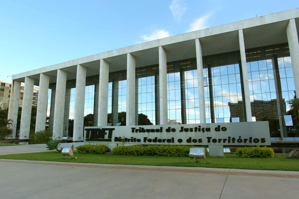 Justiça do DF receberá R$ 2,2 milhões para pagar magistrados aposentados por punição