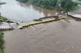Chuva no RS afeta 169 cidades, destrói ponte e tira mais de mil pessoas de casa