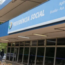 STF decide que INSS pode definir teto de juros do consignado; entenda