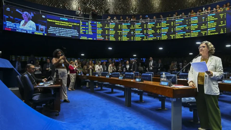 Governo fracassa e Senado aprova PEC da aposentadoria de agentes de saúde