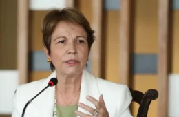 Ex-ministra de Bolsonaro, Tereza Cristina recusa convite para ser vice de Flávio