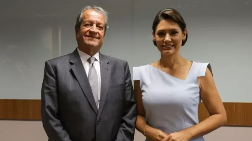 Valdemar diz que Michelle se distancia da campanha de Flávio e pode desistir do Senado