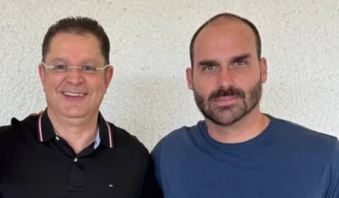 Enquanto Brasil lamenta eliminação, Sóstenes e Eduardo ironizam pênalti perdido: ‘Aos 13 minutos’