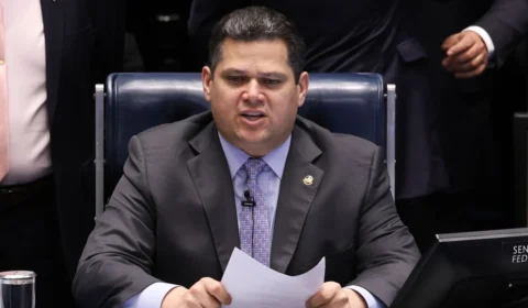 Governo pede a Alcolumbre que instale comissão sobre MP das Blusinhas
