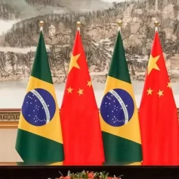 China diz que é afetada por tarifaço e pede para entrar em ação do Brasil contra EUA