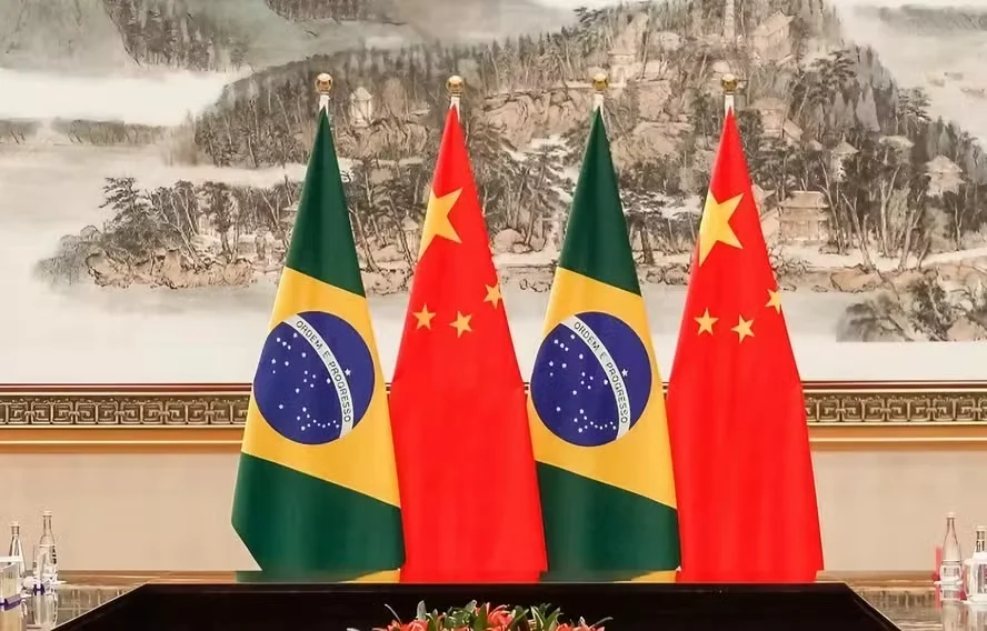 China diz que é afetada por tarifaço e pede para entrar em ação do Brasil contra EUA na OMC