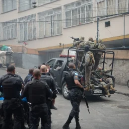 Rio registra em julho 34 tiroteios envolvendo facções criminosas