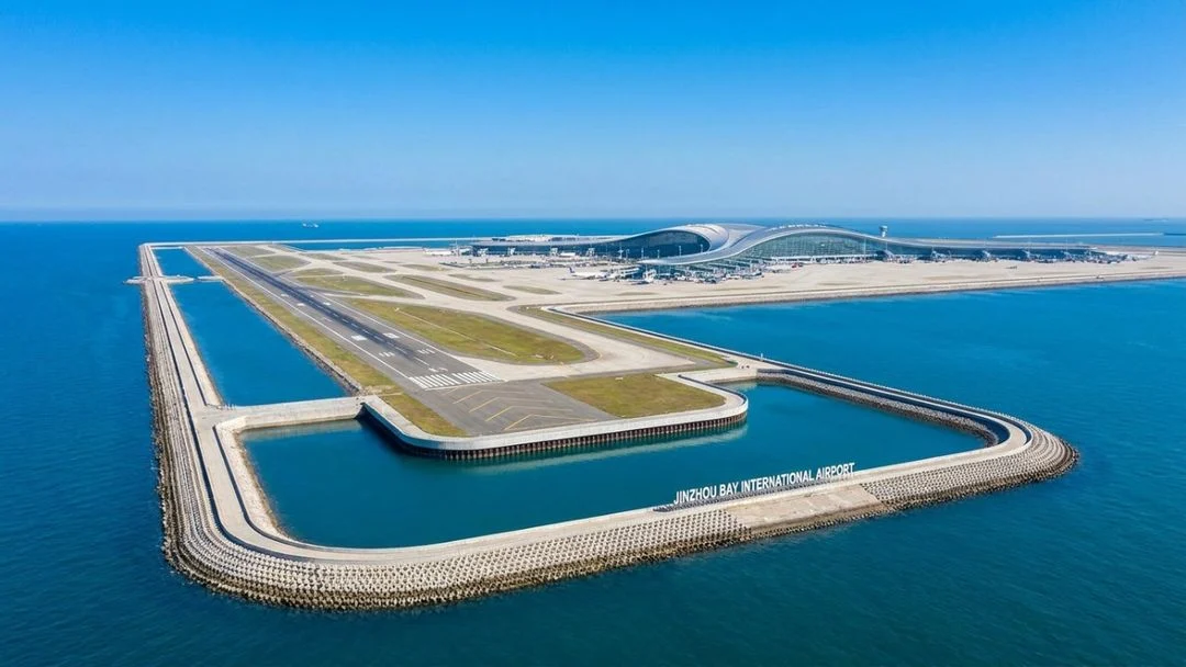 China aposta em aeroporto flutuante para ampliar capacidade aérea sobre o mar