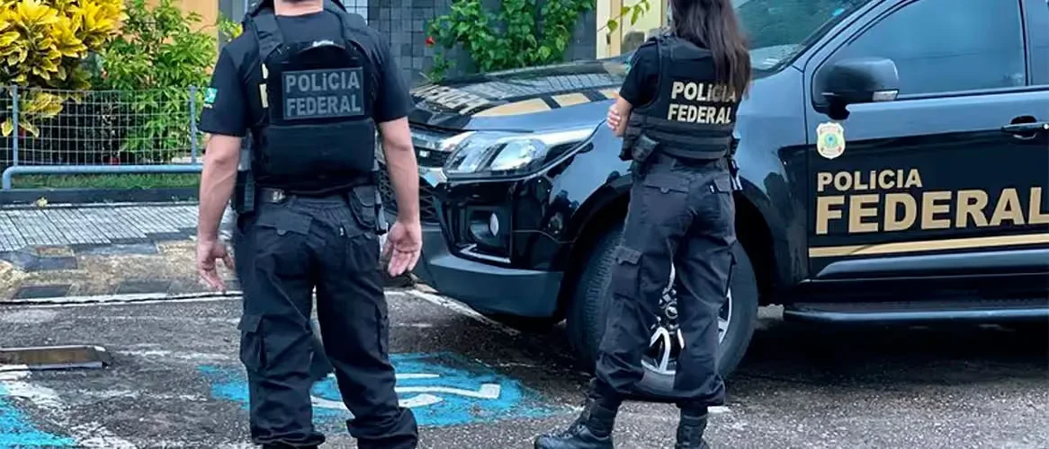 Novas mensagens de lobista reacendem desconfiança entre PF e Mendonça