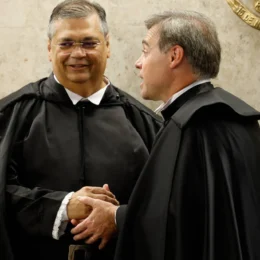 Filho de Lula e ‘Dark Horse’ colocam Dino e Mendonça como antagonistas em racha do STF