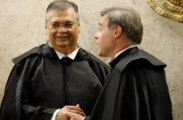 Mendonça afastou diretor da PF três dias depois que Dino autorizou operação contra seus aliados