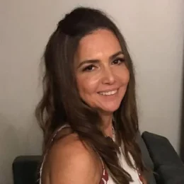 Promotora do Amazonas morre afogada em praia da Bahia antes de congresso