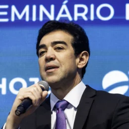 Bruno Dantas renuncia ao TCU e abre vaga para indicação do Senado