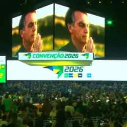Convenção do PL com Flávio Bolsonaro em SC tem vídeo com voz semelhante a de Jair