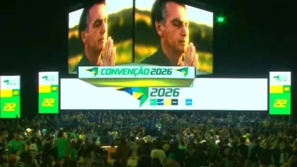 Convenção do PL com Flávio Bolsonaro em SC tem vídeo com voz semelhante a de Jair