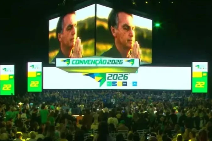 Convenção do PL com Flávio Bolsonaro em SC tem vídeo com voz semelhante a de Jair