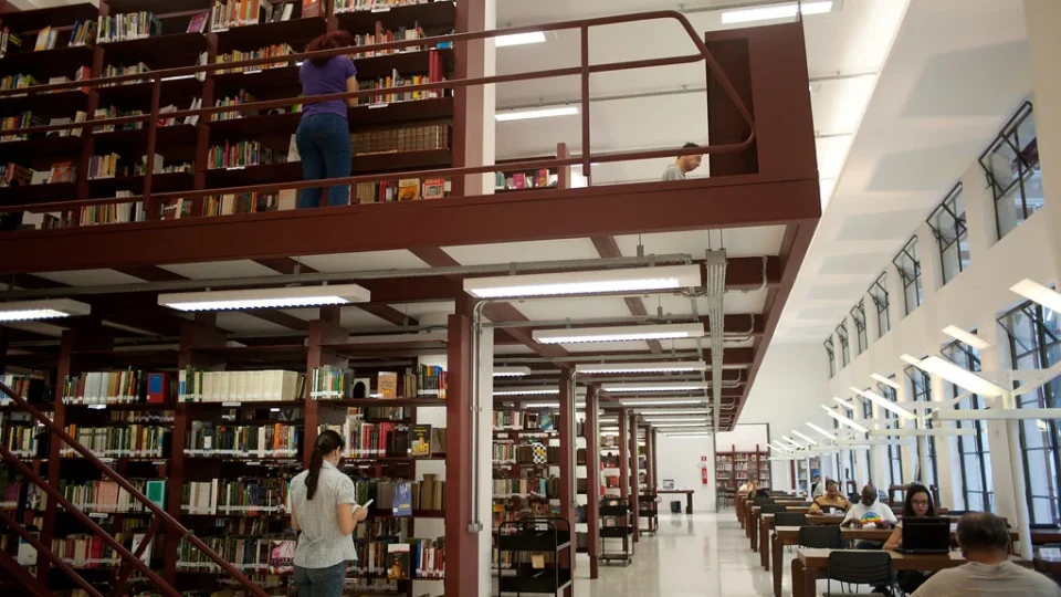 Obras encontradas pela polícia representam 8 de 13 levadas da biblioteca Mário de Andrade