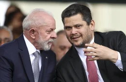 Lula recebe Alcolumbre e destrava pauta eleitoral, mas 6×1 segue sem data