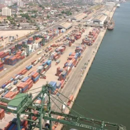 Saída de lucros e viagens pressionam contas externas, mas investimento produtivo reage