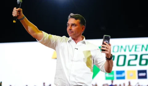 Podemos recusa apoio a Flávio Bolsonaro e também decide ficar neutro na eleição