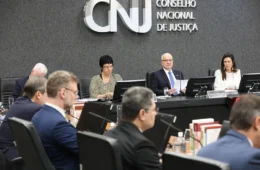 CNJ aprova fim da aposentadoria compulsória como punição máxima a juízes