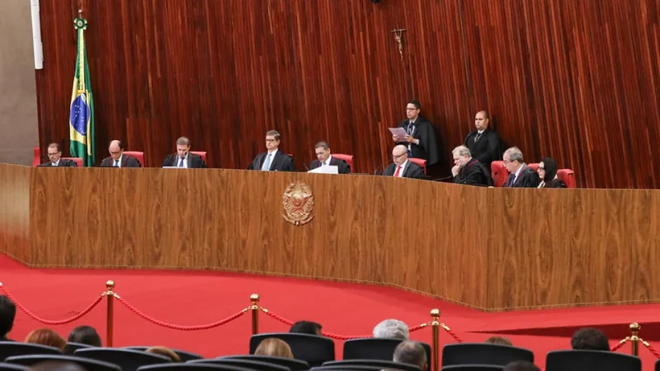 TSE libera plataformas para vender propaganda eleitoral antes de aprovar planos de conformidade