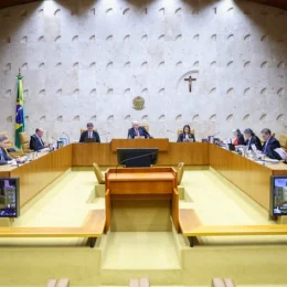 STF muda decisão de Moraes e reduz pena de condenada por 8 de janeiro