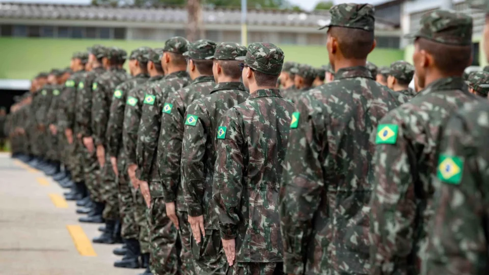 STF avança para derrubar veto do STM a acordos penais na Justiça Militar