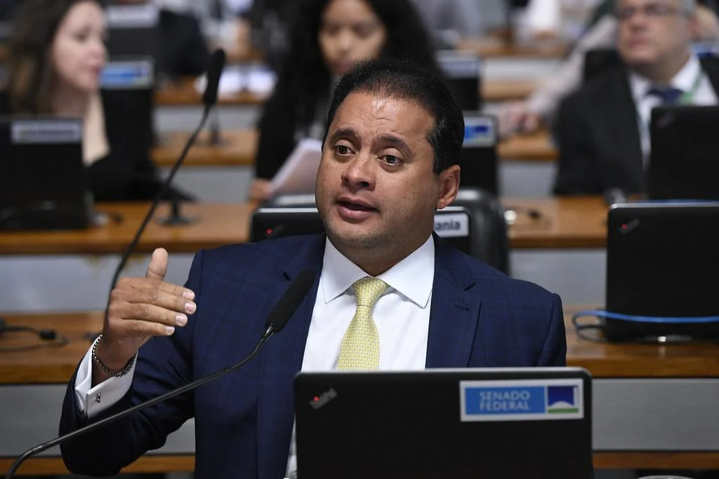 PF liga homicídio a esquema de emendas e investiga senador por obstrução no Maranhão