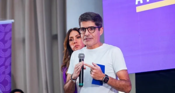 Marqueteiro João Santana copia a si mesmo na campanha de ACM Neto na Bahia