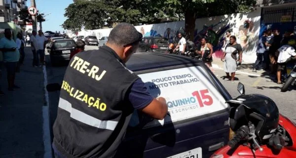 Campanha tem 3,2 mil denúncias de propaganda irregular na primeira semana
