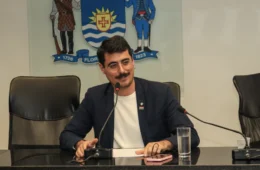 Vereador é denunciado por MP-SC ao expor histórico de nazismo do pai de deputada