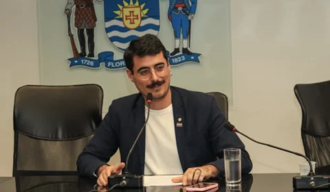 Vereador é denunciado pelo MP-SC ao expor histórico de nazismo do pai de deputada