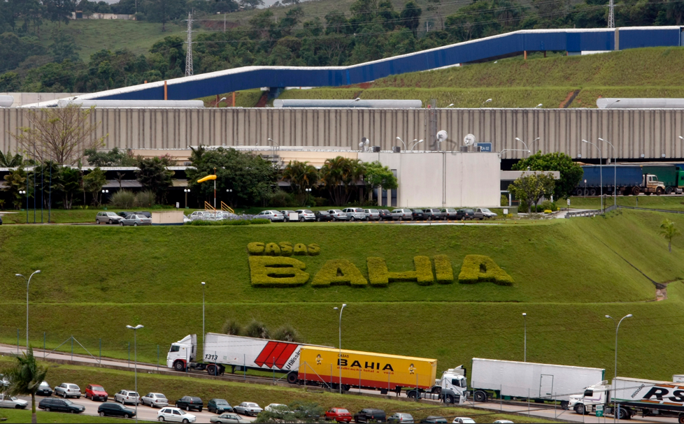 Ações da Casas Bahia desabam 33% após pedido de recuperação judicial