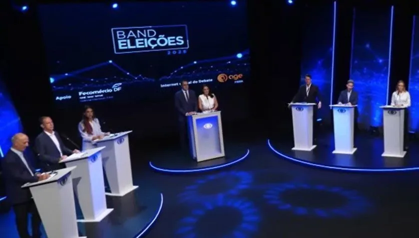 Debate em Brasília tem troca de acusações e cobrança por crise no BRB após caso Master