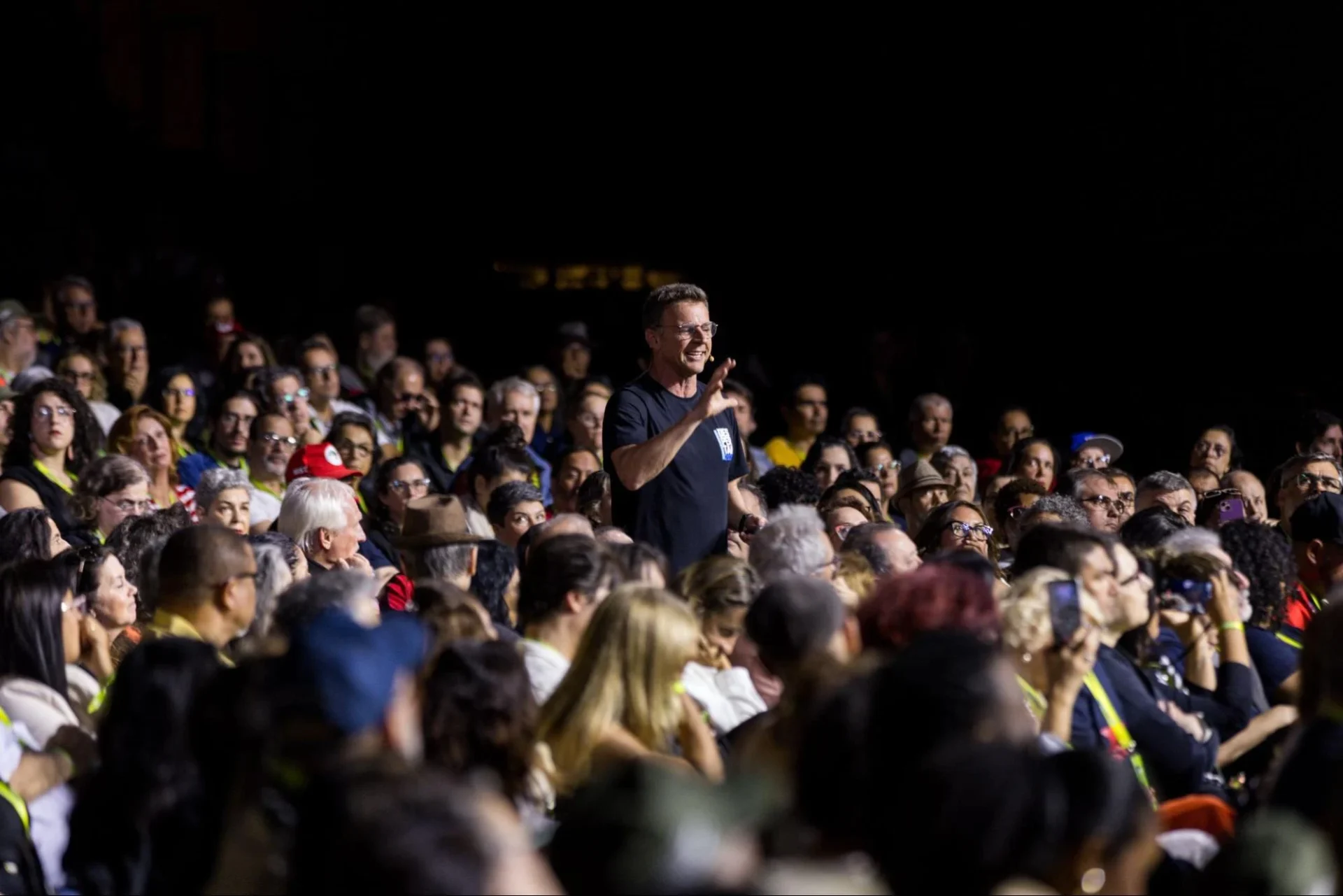 Público no Despertar 2025 Em 2025, as mais de 4 mil pessoas que passaram pelo Vibra São Paulo puderam debater os desafios do país e partilhar da esperança de que um mundo novo é possível. Foto: ICL