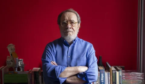 Fernando Morais processa OpenAI por uso não autorizado de seus livros no ChatGPT