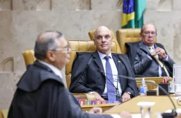 STF manda suspender penduricalhos e cobrar devolução de valores no Judiciário
