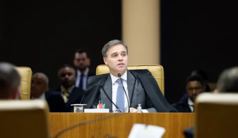 Mendonça manda PF ampliar investigação sobre vazamentos envolvendo filho de Lula