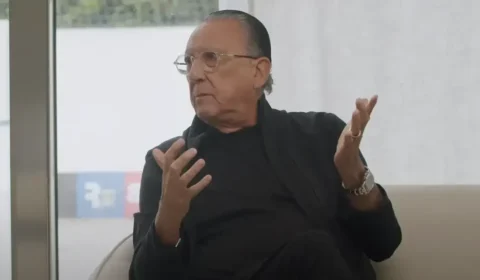 Galvão Bueno defende Ratinho em caso de homofobia e recebe críticas nas redes
