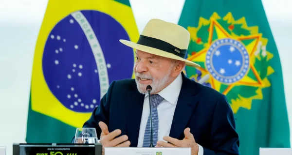 Lula convida empresários e banqueiros para jantar no Alvorada, e campanha busca aproximação com PIB