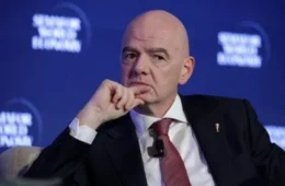 Infantino perde apoio de países europeus e vê reeleição na Fifa ameaçada