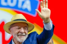 PT oficializa Lula na disputa pela reeleição e dá início à campanha presidencial de 2026