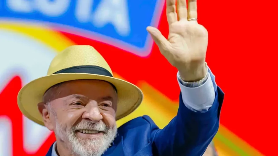 PT oficializa Lula na disputa pela reeleição e dá início à campanha presidencial de 2026