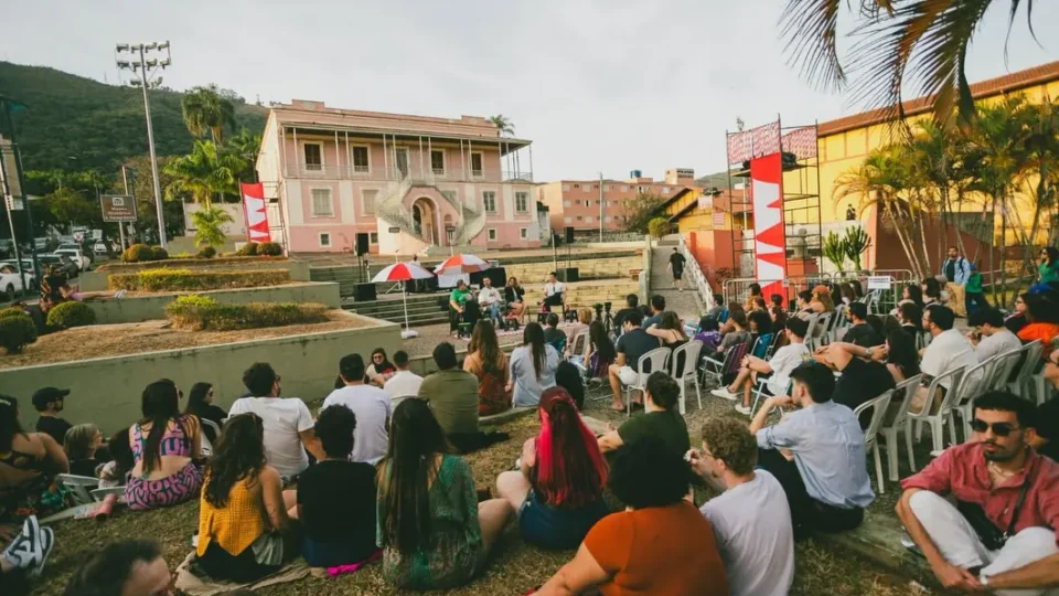 MIA + Rabiscos transforma ruas de Poços de Caldas (MG) em espaço de encontro com a arte independente