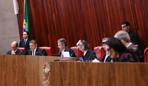 TSE mantém dez pedidos de candidaturas incompatíveis com idade mínima para o cargo