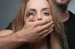 Mulheres vítimas de violência doméstica poderão alterar local de votação em SC