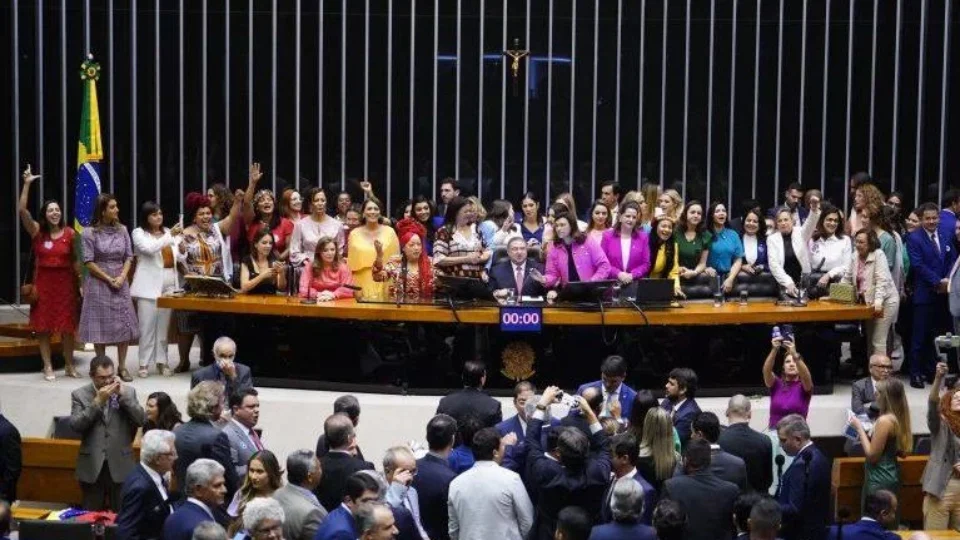 Movimento lança plataforma para projeto por paridade de gênero no Legislativo