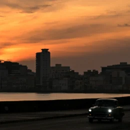 Cuba restaura eletricidade após apagão nacional, mas cortes persistem