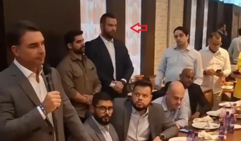 Condenado por estelionato organizou encontro de Flávio Bolsonaro em São Caetano
